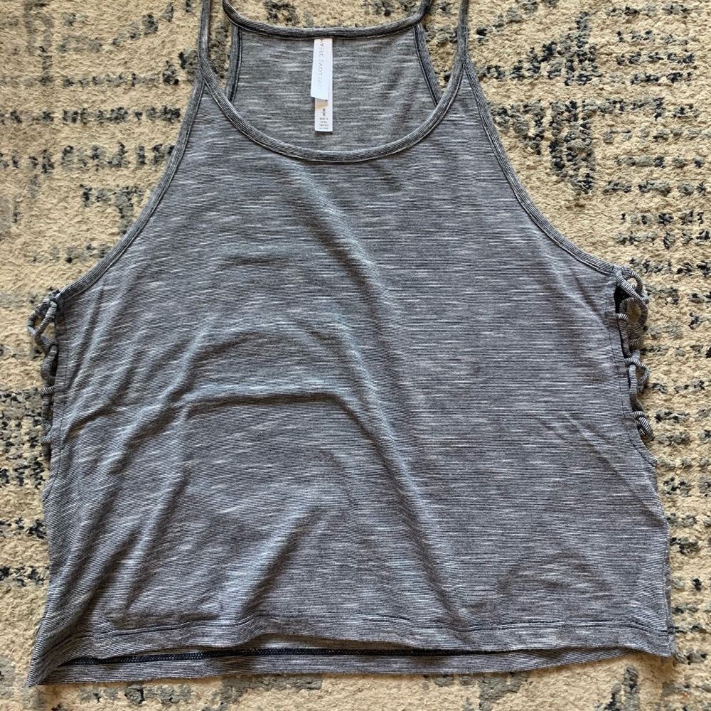 Stripped Flowy Cropped Tank